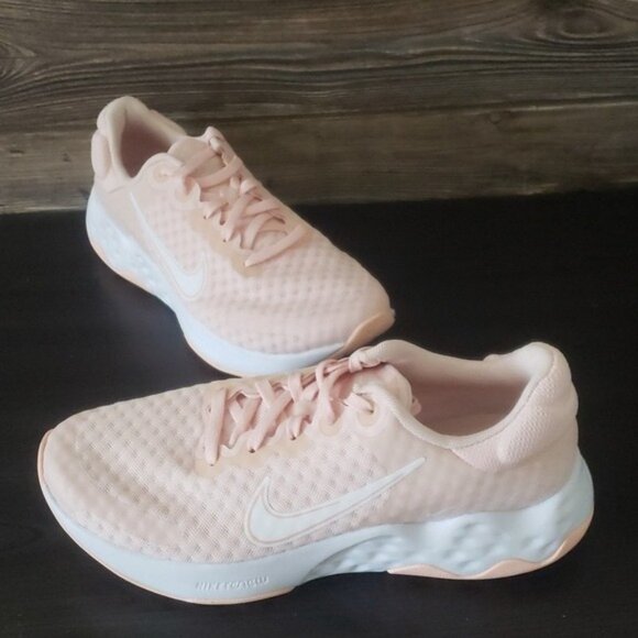 New Nike Womens Renew Ride Peach Sneakers Size 8.5 Lightweight Running Casual - Picture 1 of 9